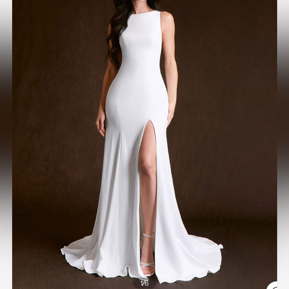 AZAZIE RAVEN
Diamond White Sand Mermaid Side Slit Tulle Dress
